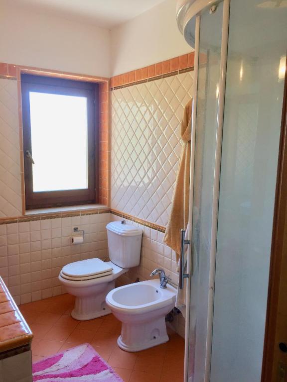 Bagno moderno con doccia – La Perla sul Mare Messina